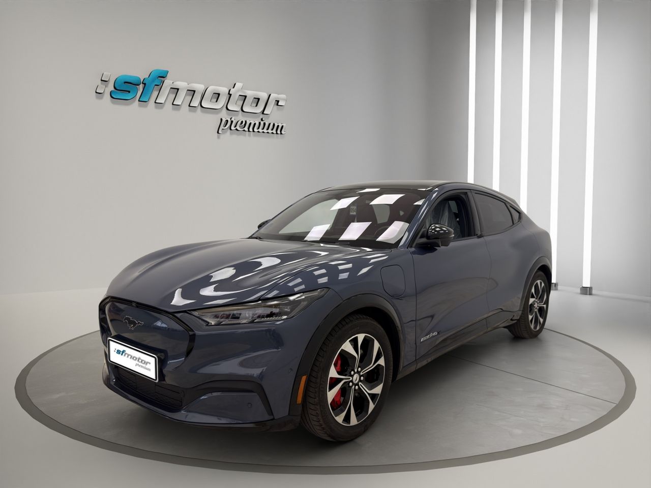 Ford Mustang Mach-E AWD 258kW Batería 98.8Kwh - Foto 2