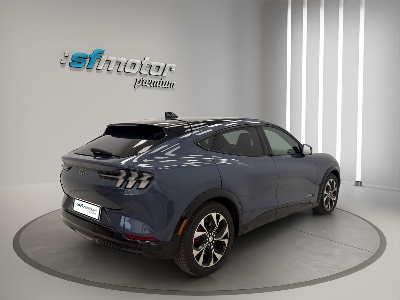 Ford Mustang Mach-E AWD 258kW Batería 98.8Kwh - Foto 7
