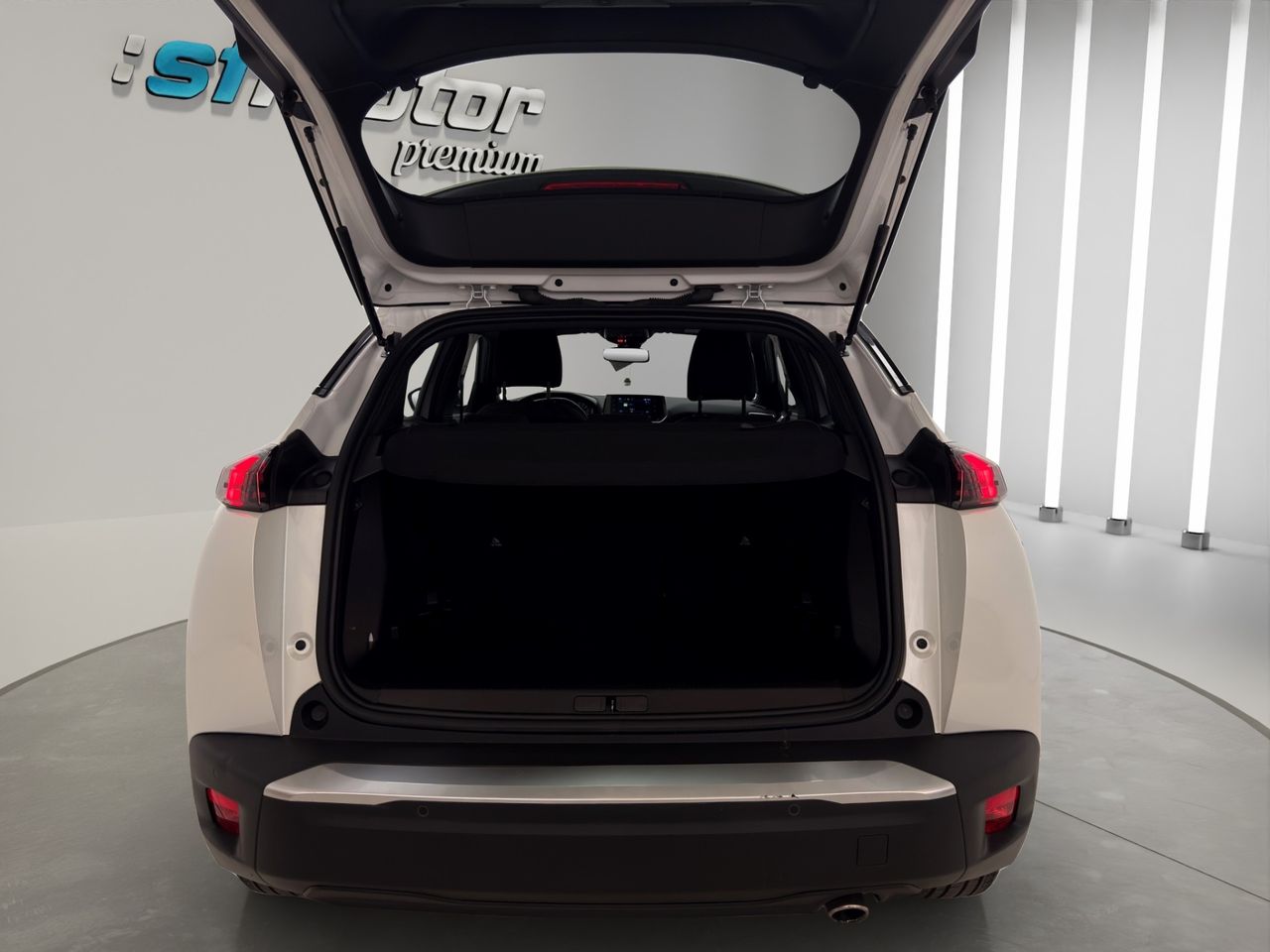 Peugeot 2008 Active Pack BlueHDI 130 S&S EAT8 - Foto 20