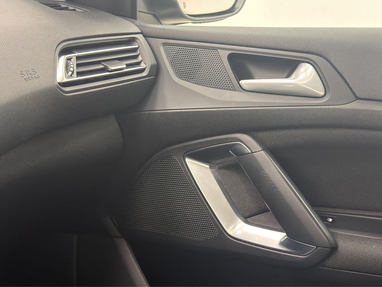 Peugeot 308 5p Allure Pack BlueHDI 130 S&S EAT8 - Foto 34