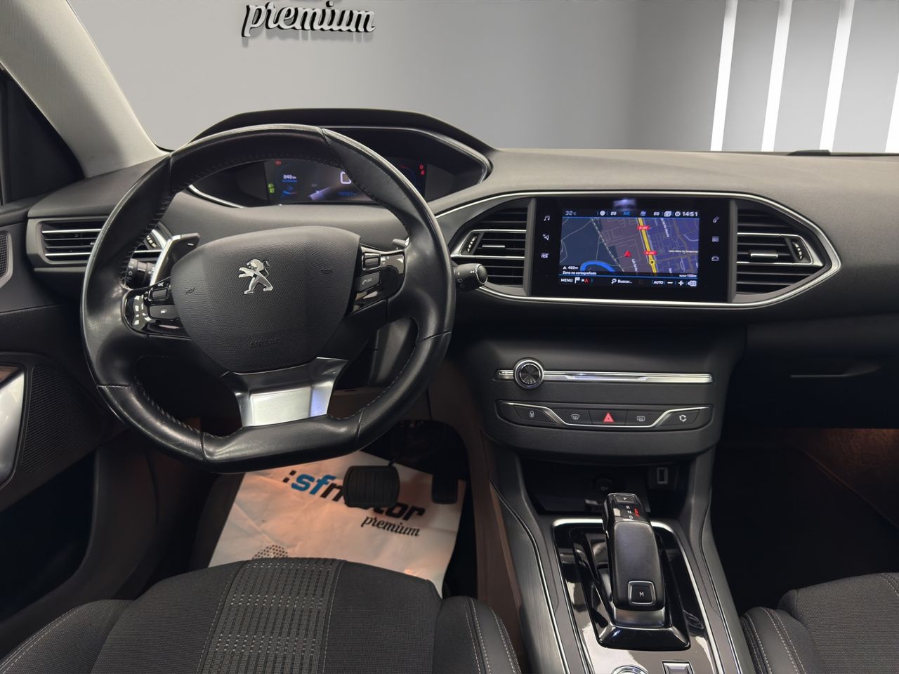Peugeot 308 5p Allure Pack BlueHDI 130 S&S EAT8 - Foto 15