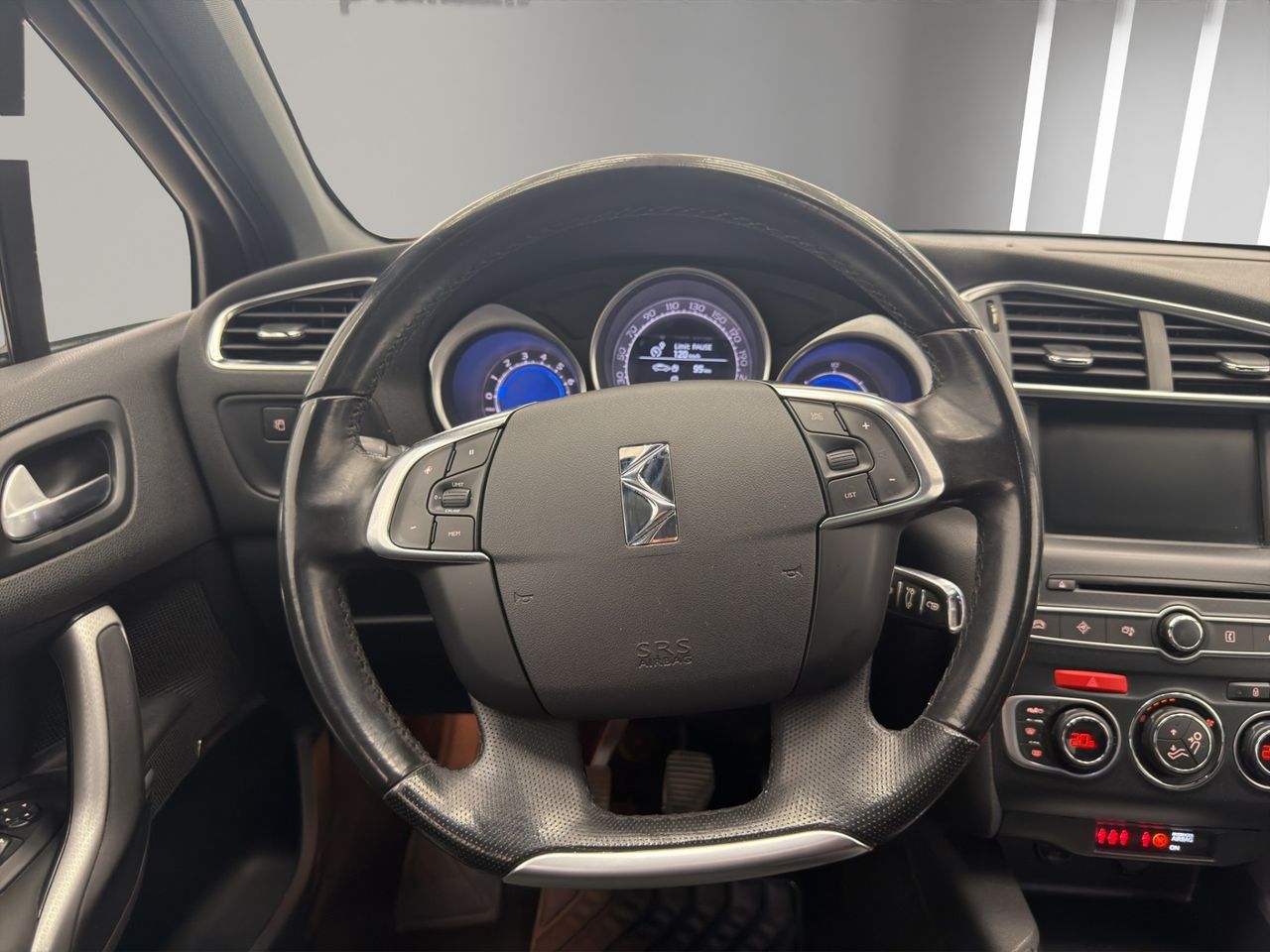 DS DS 4 Crossback 1.6 BlueHDi 120cv STT Style - Foto 11