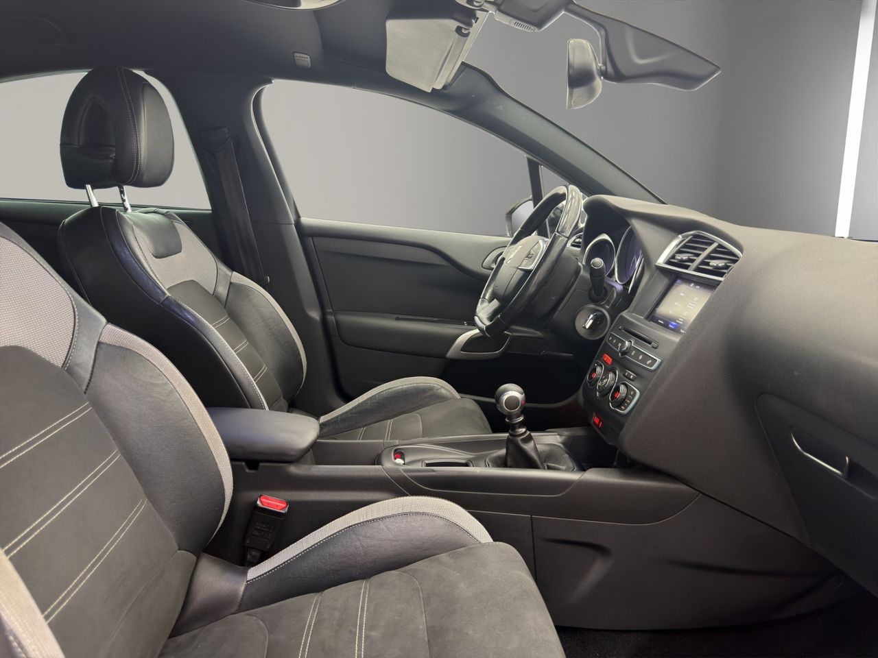 DS DS 4 Crossback 1.6 BlueHDi 120cv STT Style - Foto 18