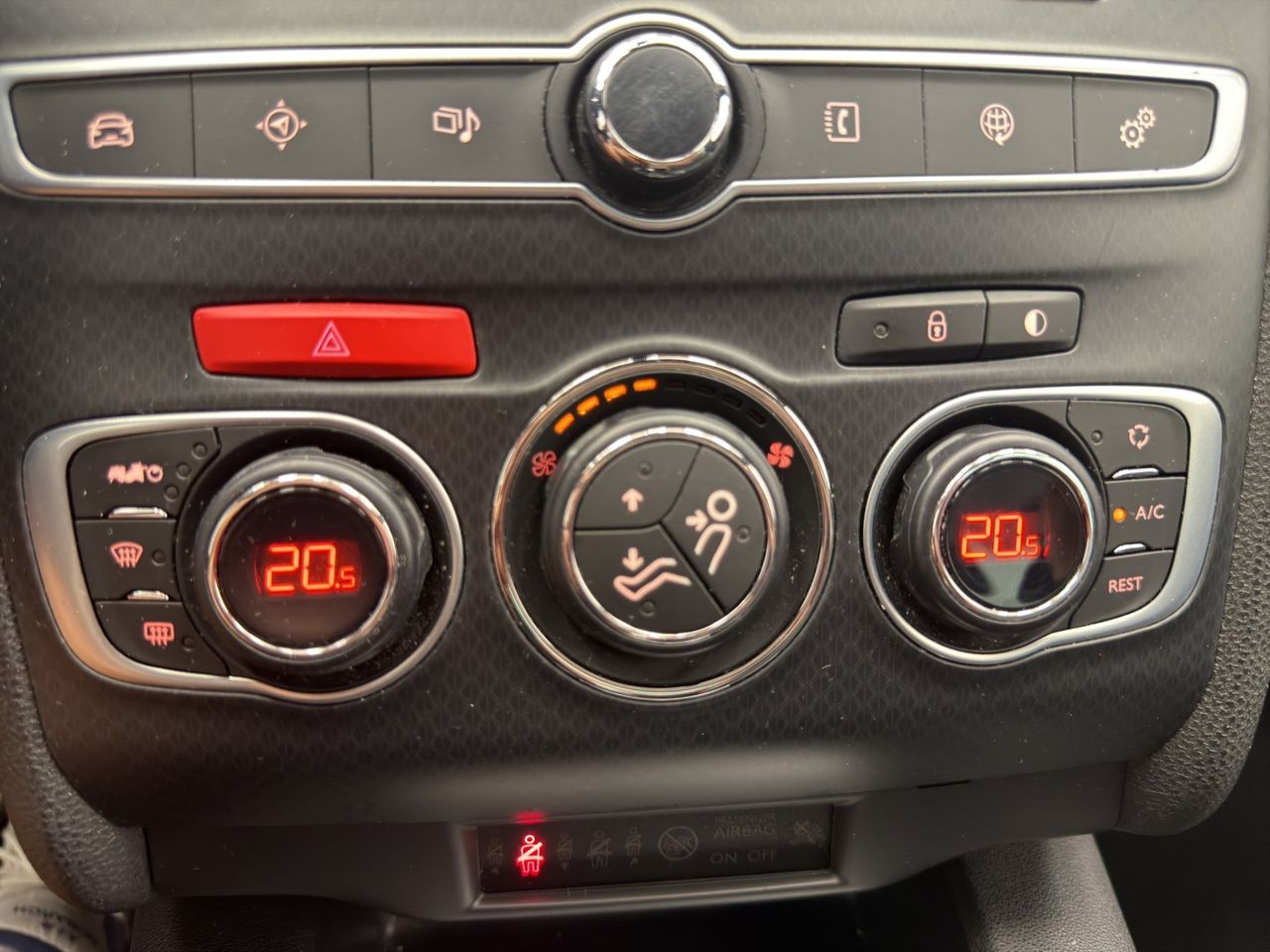 DS DS 4 Crossback 1.6 BlueHDi 120cv STT Style - Foto 29