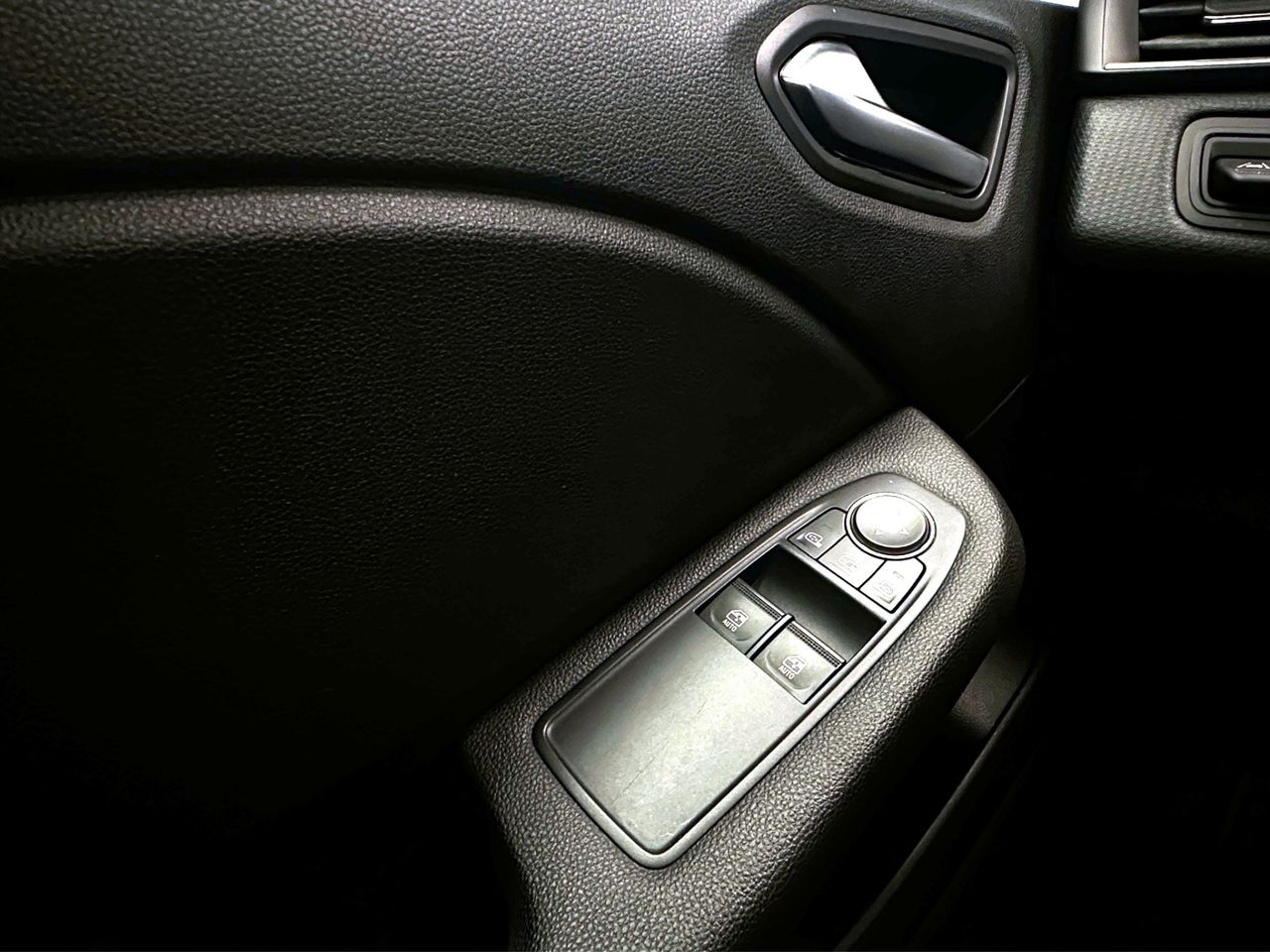 Renault Clio Business 1.6 E-Tech Hybrid 140CV BVA6 - Foto 13