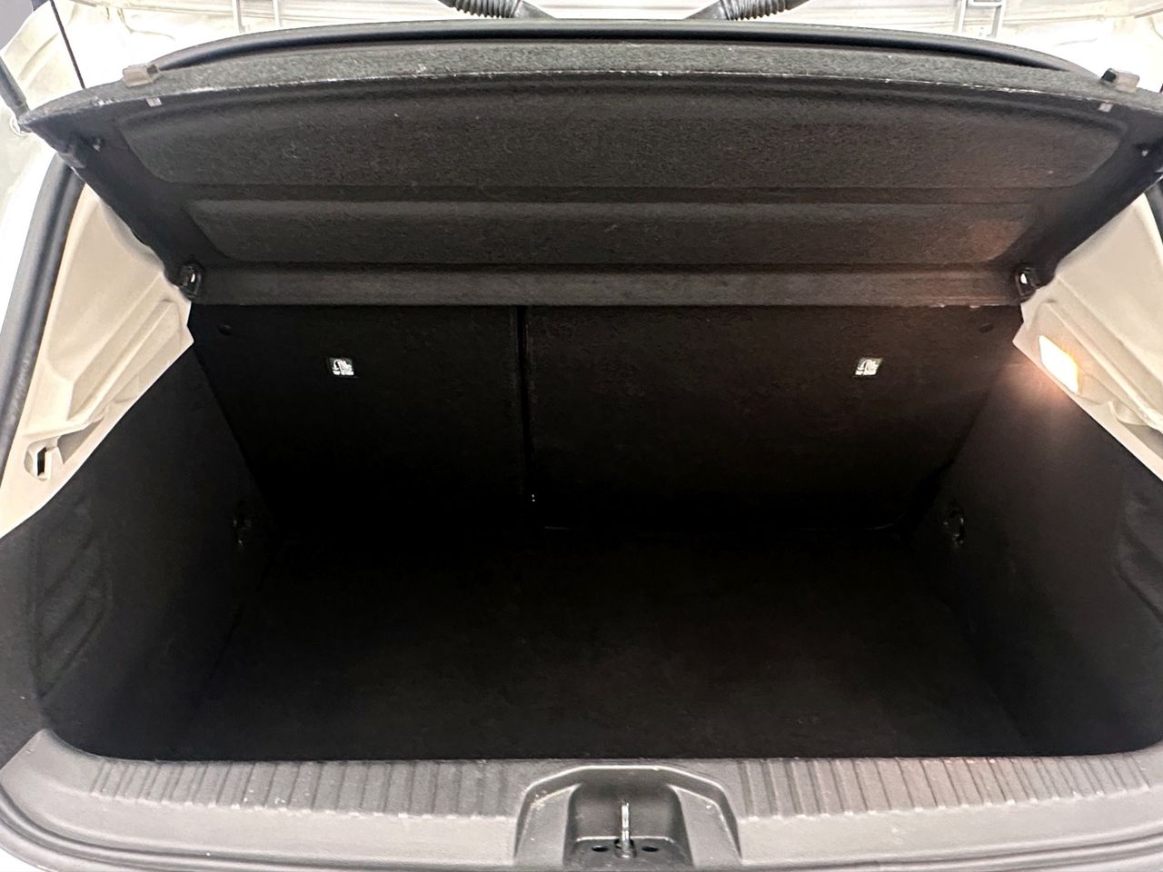 Renault Clio Business 1.6 E-Tech Hybrid 140CV BVA6 - Foto 21