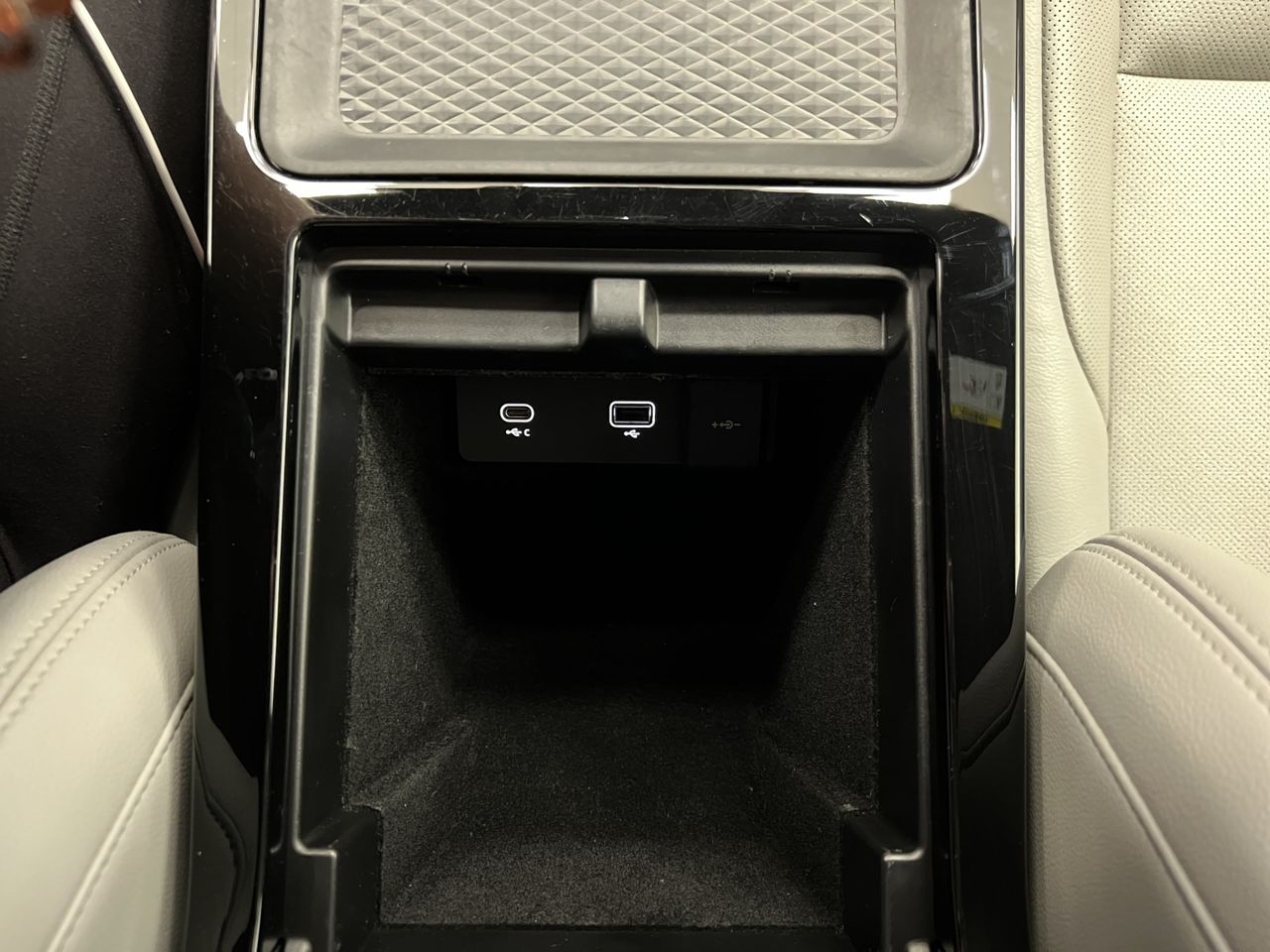 Land-Rover Range Rover Evoque 2.0 D163 Nolita Edition AUTO 4WD MHEV - Foto 21