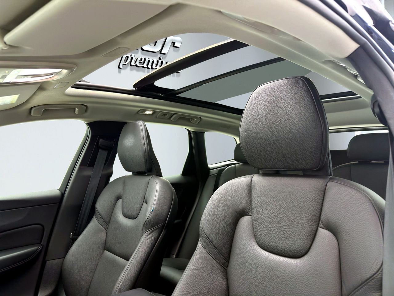 Volvo XC60 2.0 T6 AWD Recharge Plus Dark Auto - Foto 23