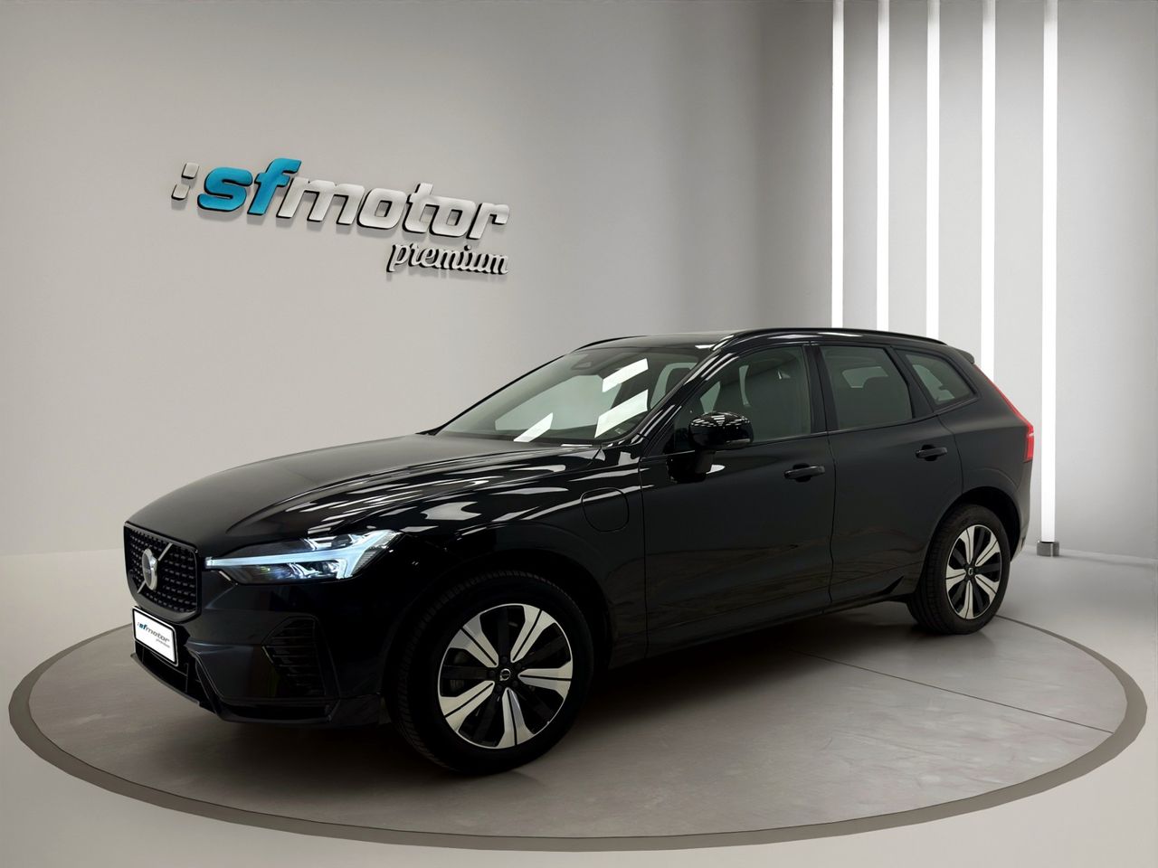 Volvo XC60 2.0 T6 AWD Recharge Plus Dark Auto - Foto 2