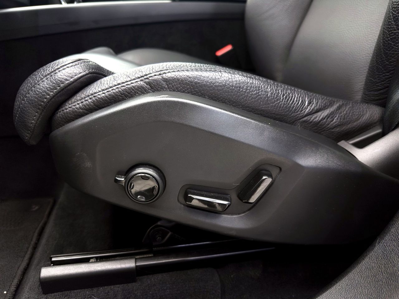 Volvo XC60 2.0 T6 AWD Recharge Plus Dark Auto - Foto 41