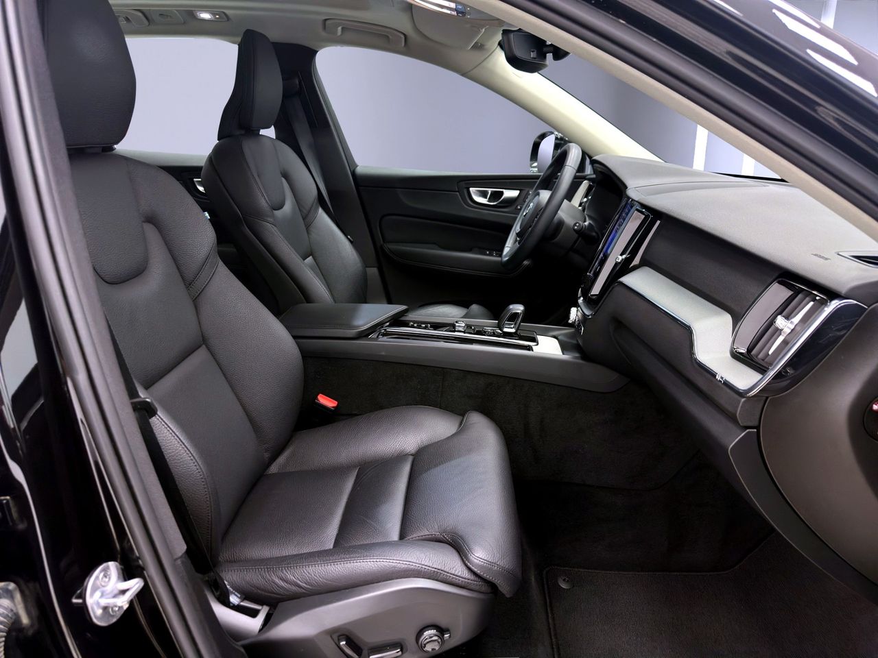 Volvo XC60 2.0 T6 AWD Recharge Plus Dark Auto - Foto 19