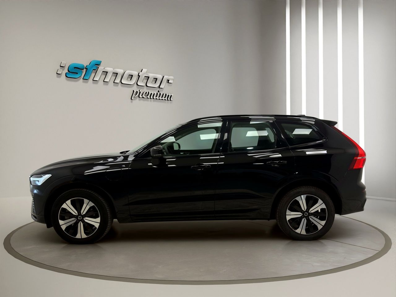 Volvo XC60 2.0 T6 AWD Recharge Plus Dark Auto - Foto 4