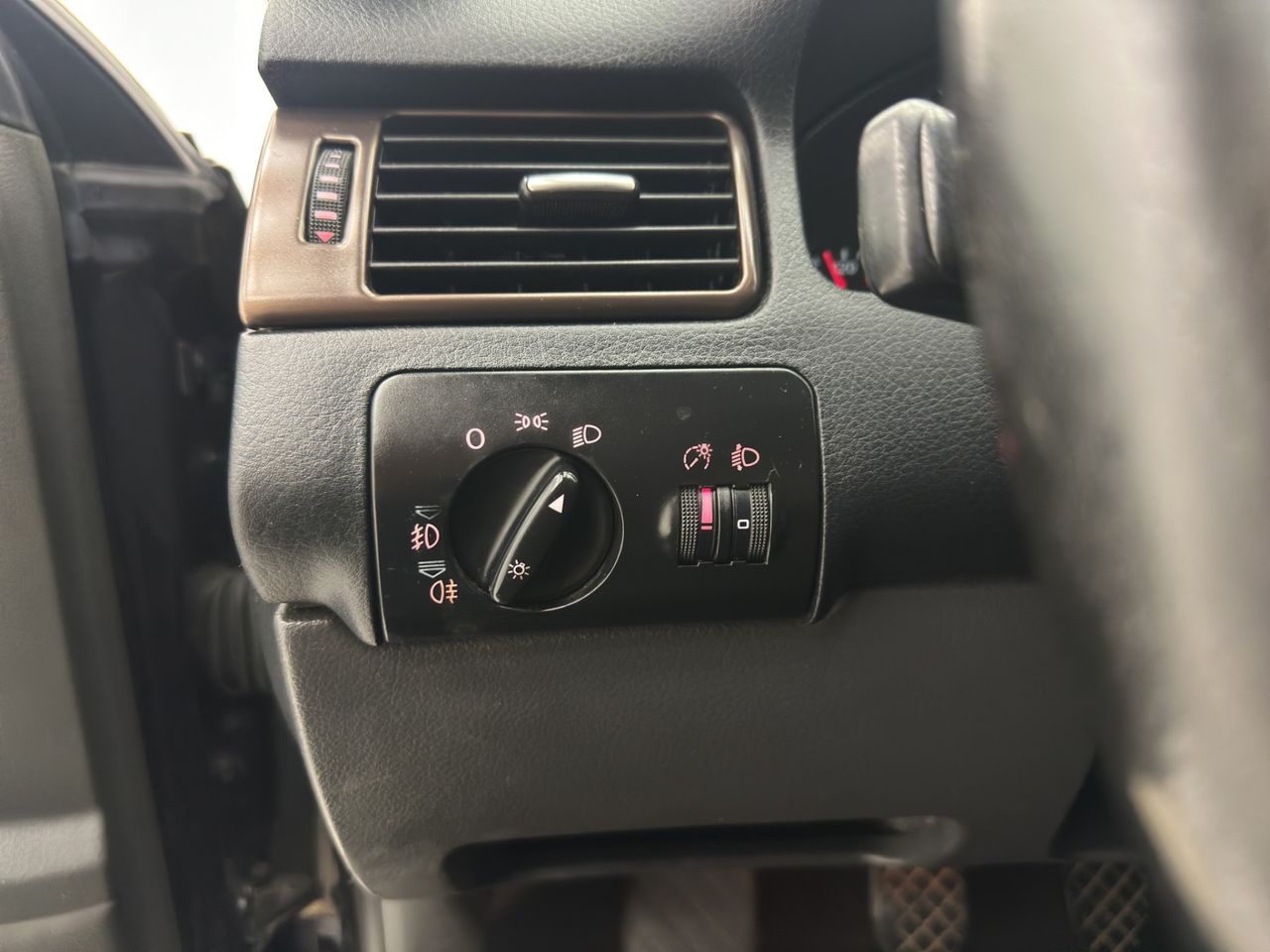 Audi A6 2.5 TDI - Foto 23