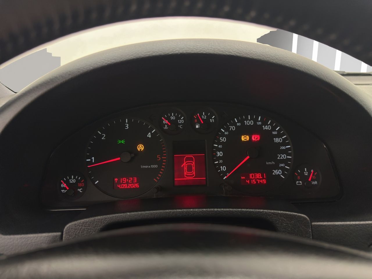 Audi A6 2.5 TDI - Foto 12