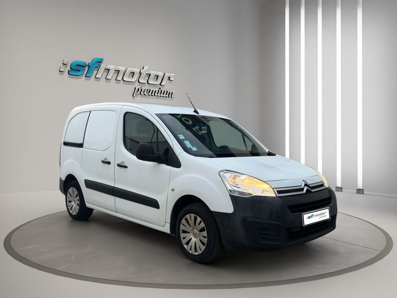 Citroën Berlingo FURGÓN L1 1.6 BlueHDi 100 BUSINESS 4D - Foto 2