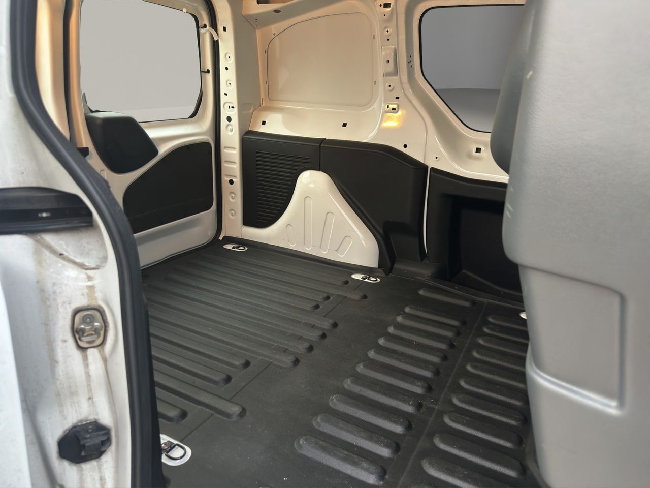 Citroën Berlingo FURGÓN L1 1.6 BlueHDi 100 BUSINESS 4D - Foto 14