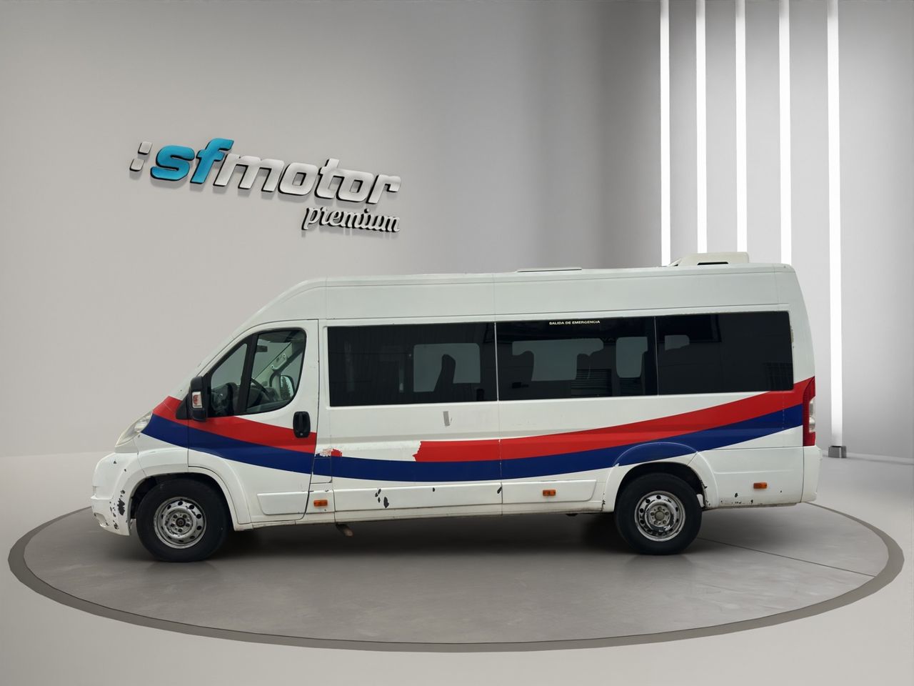 Peugeot Boxer Minibús 17 plazas 3.0 HDi 157 CV - Foto 4