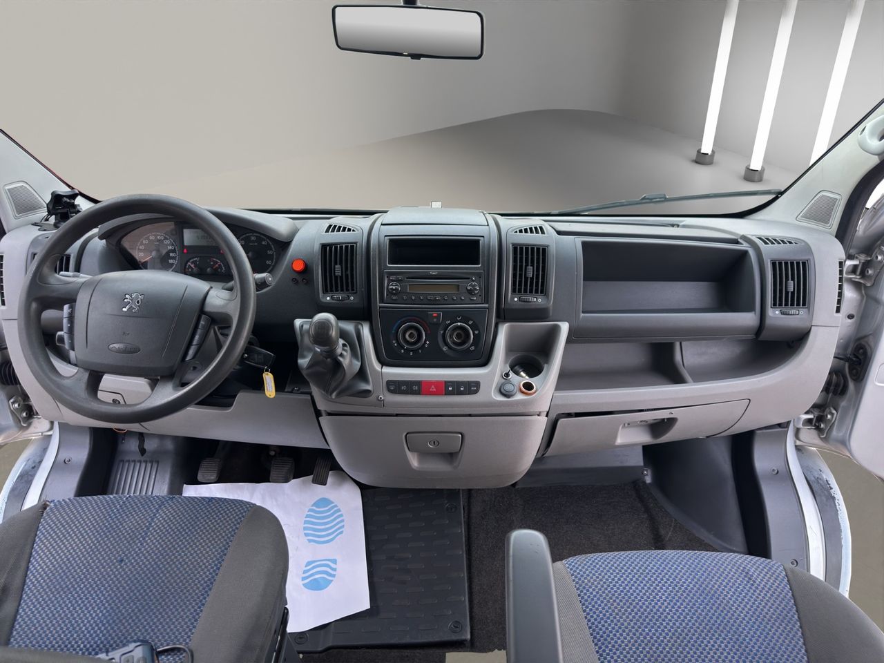 Peugeot Boxer Minibús 17 plazas 3.0 HDi 157 CV - Foto 14