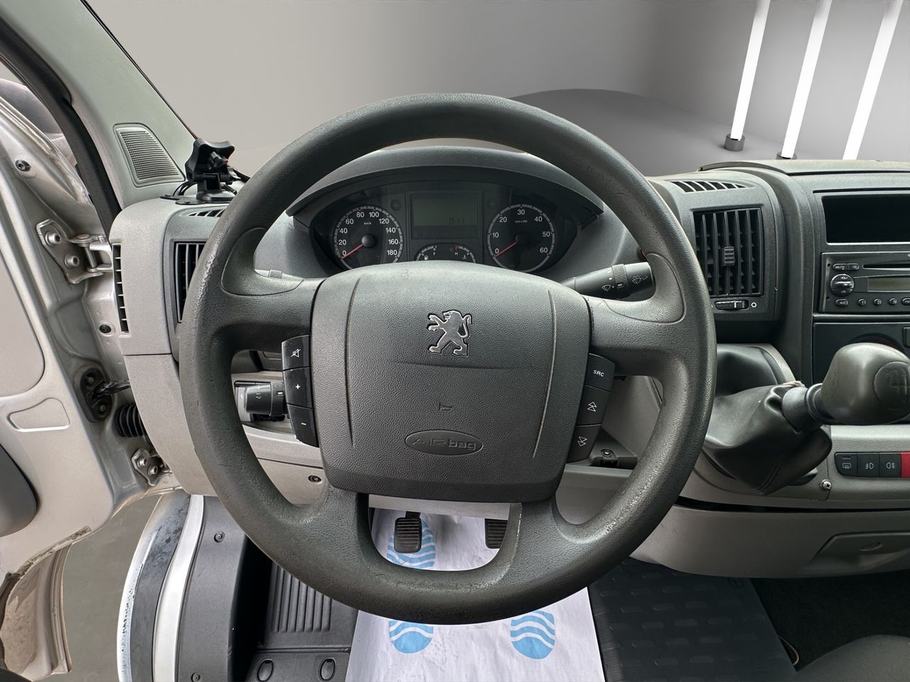 Peugeot Boxer Minibús 17 plazas 3.0 HDi 157 CV - Foto 11