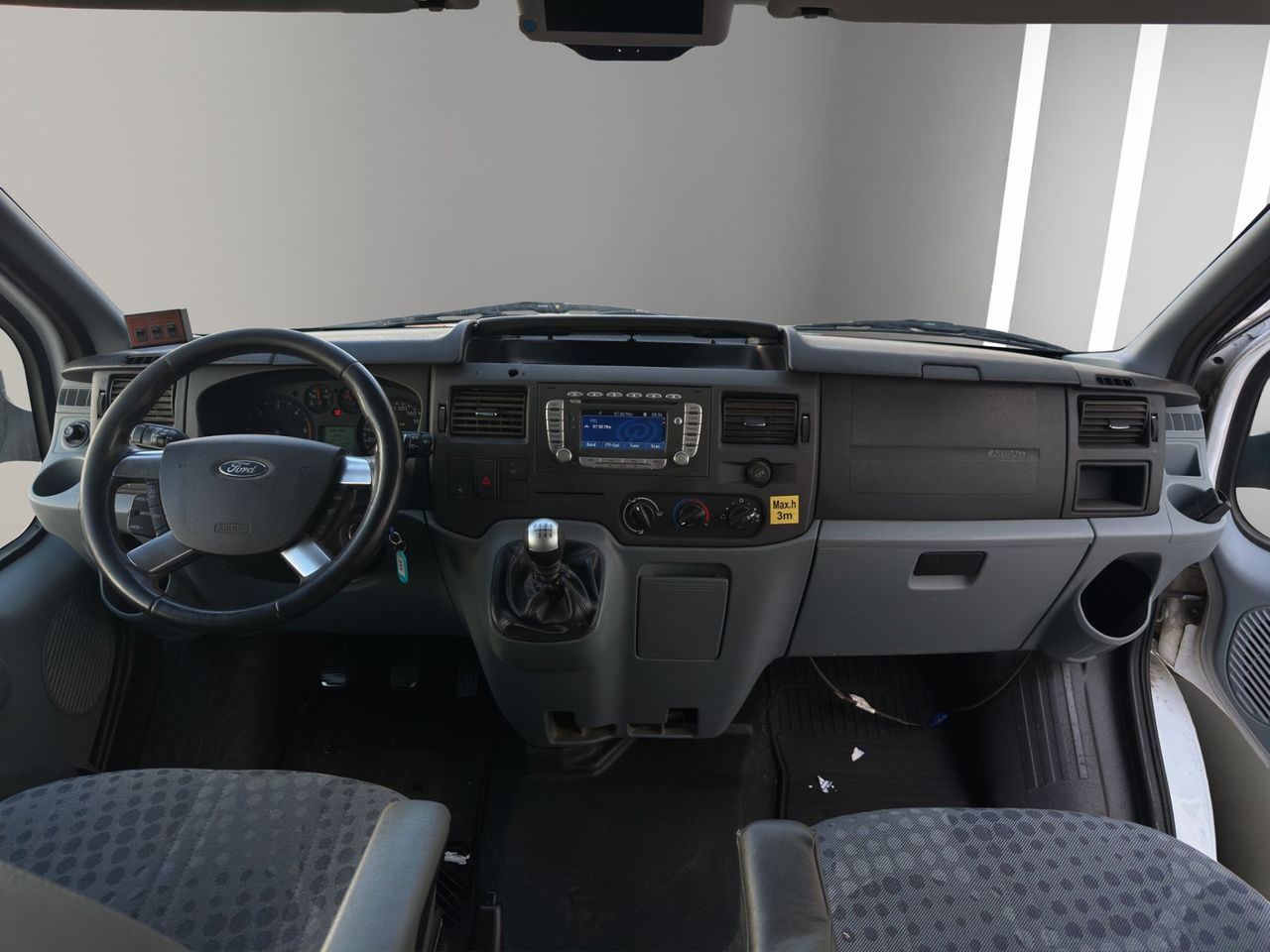 Ford Transit 330 M Semielevado 140CV Furgón Techo Semielevado · Oficina Móvil - Foto 15