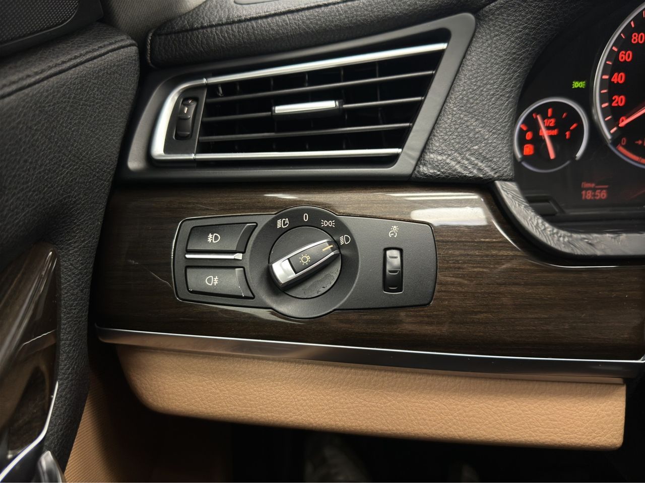 BMW Serie 7 740d 306CV - Foto 29