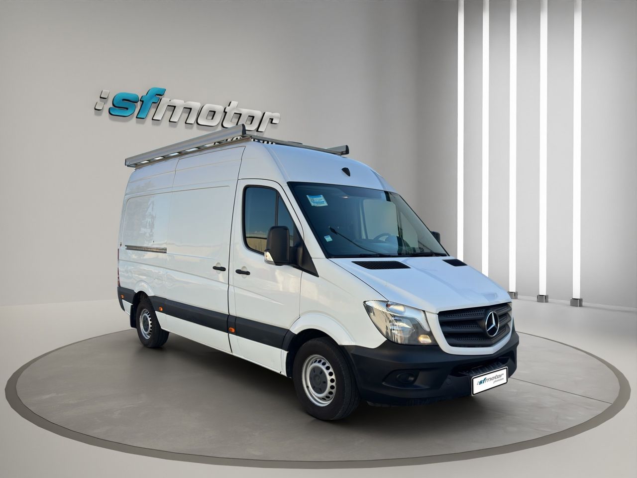 Mercedes Sprinter 313 CDI 129CV A2H2 3.5T Furgón Medio Techo Alto · Perfect Tool - Foto 9