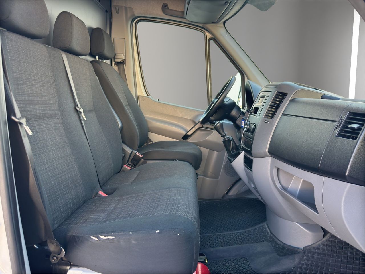 Mercedes Sprinter 313 CDI 129CV A2H2 3.5T Furgón Medio Techo Alto · Perfect Tool - Foto 18
