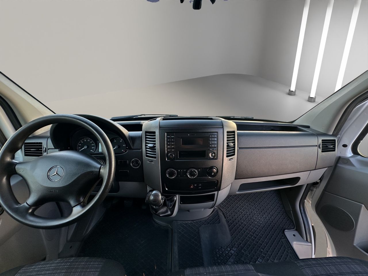 Mercedes Sprinter 313 CDI 129CV A2H2 3.5T Furgón Medio Techo Alto · Perfect Tool - Foto 15