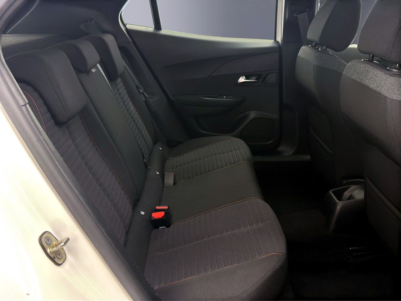 Peugeot 2008 Active Pack BlueHDI 81kW (110CV) - Foto 20