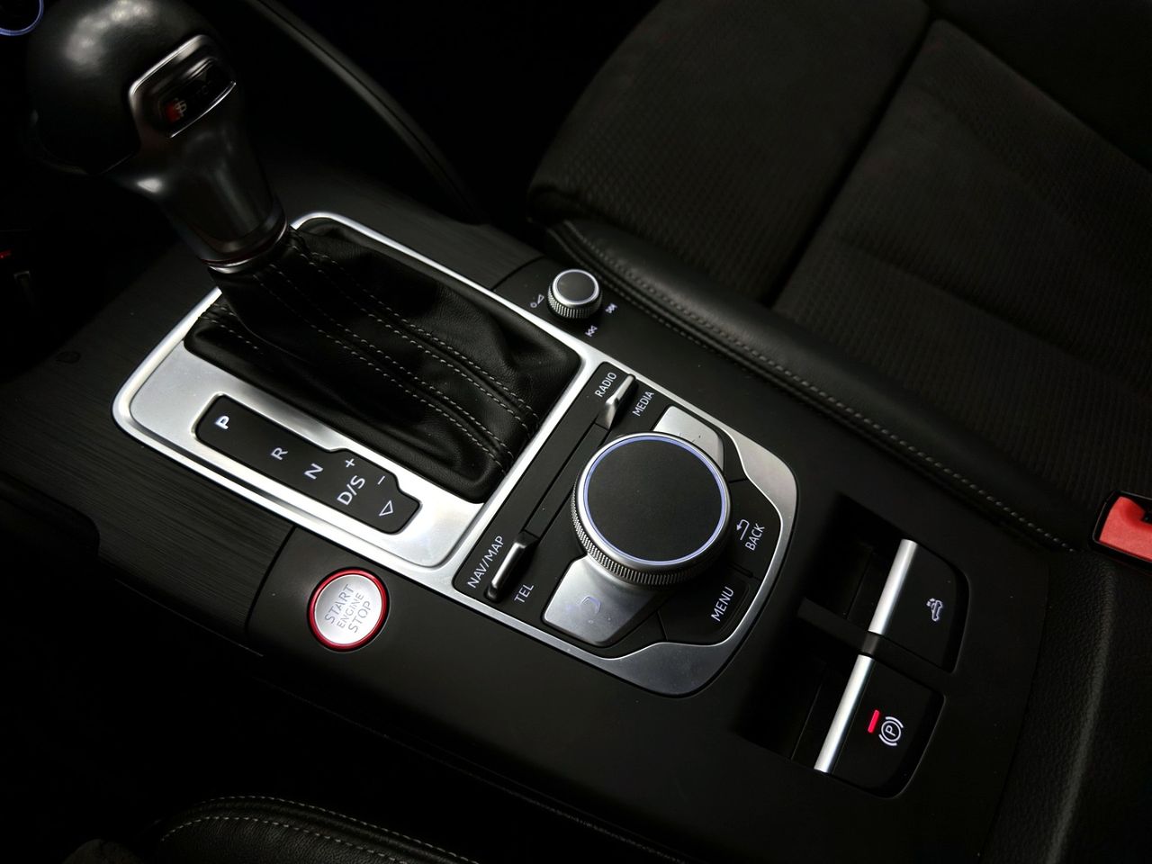 Audi S3 Cabrio 2.0 TFSI 300 CV quattro S tronic - Foto 34
