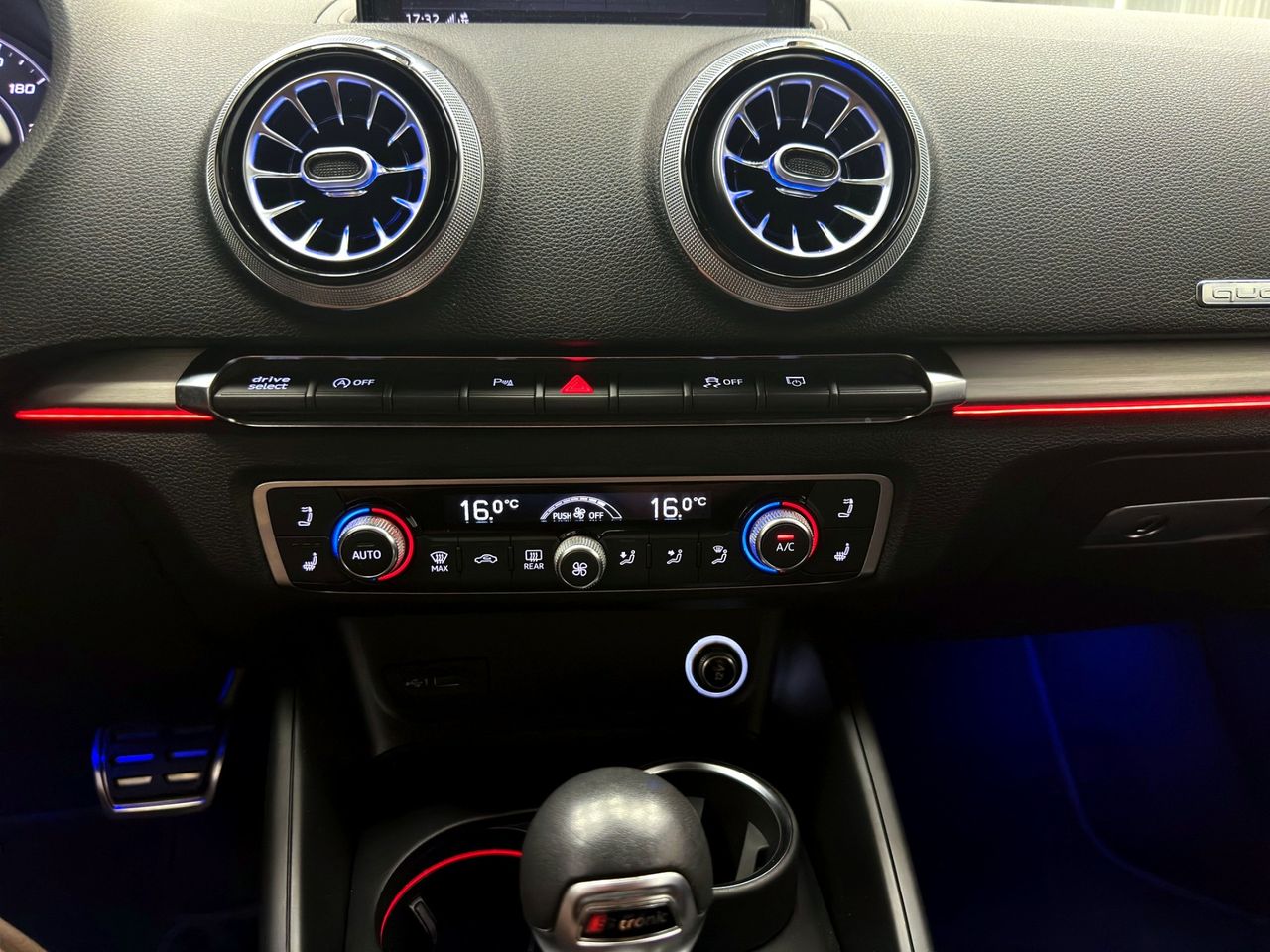 Audi S3 Cabrio 2.0 TFSI 300 CV quattro S tronic - Foto 33