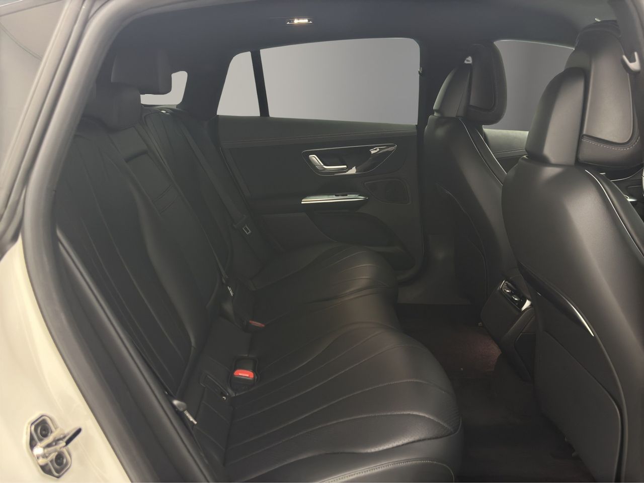 Mercedes EQE 350+ Edition 292 CV - Foto 19