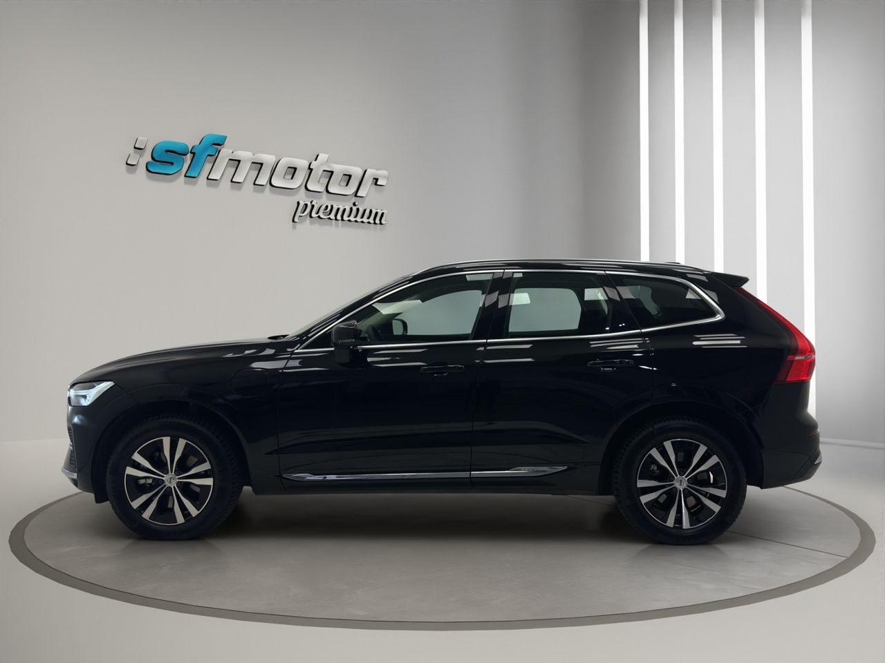 Volvo XC60 2.0 T6 AWD Recharge Core Auto - Foto 4