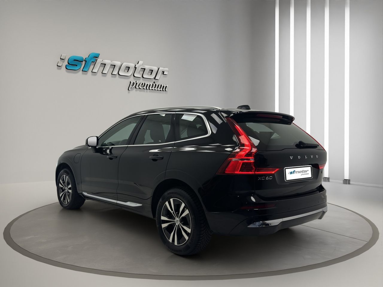 Volvo XC60 2.0 T6 AWD Recharge Core Auto - Foto 5