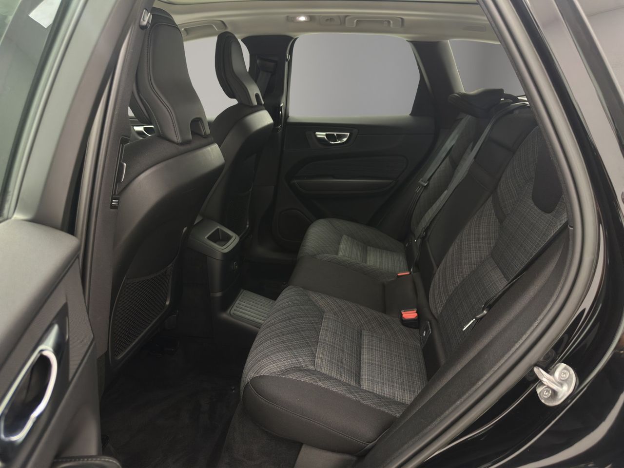Volvo XC60 2.0 T6 AWD Recharge Core Auto - Foto 14