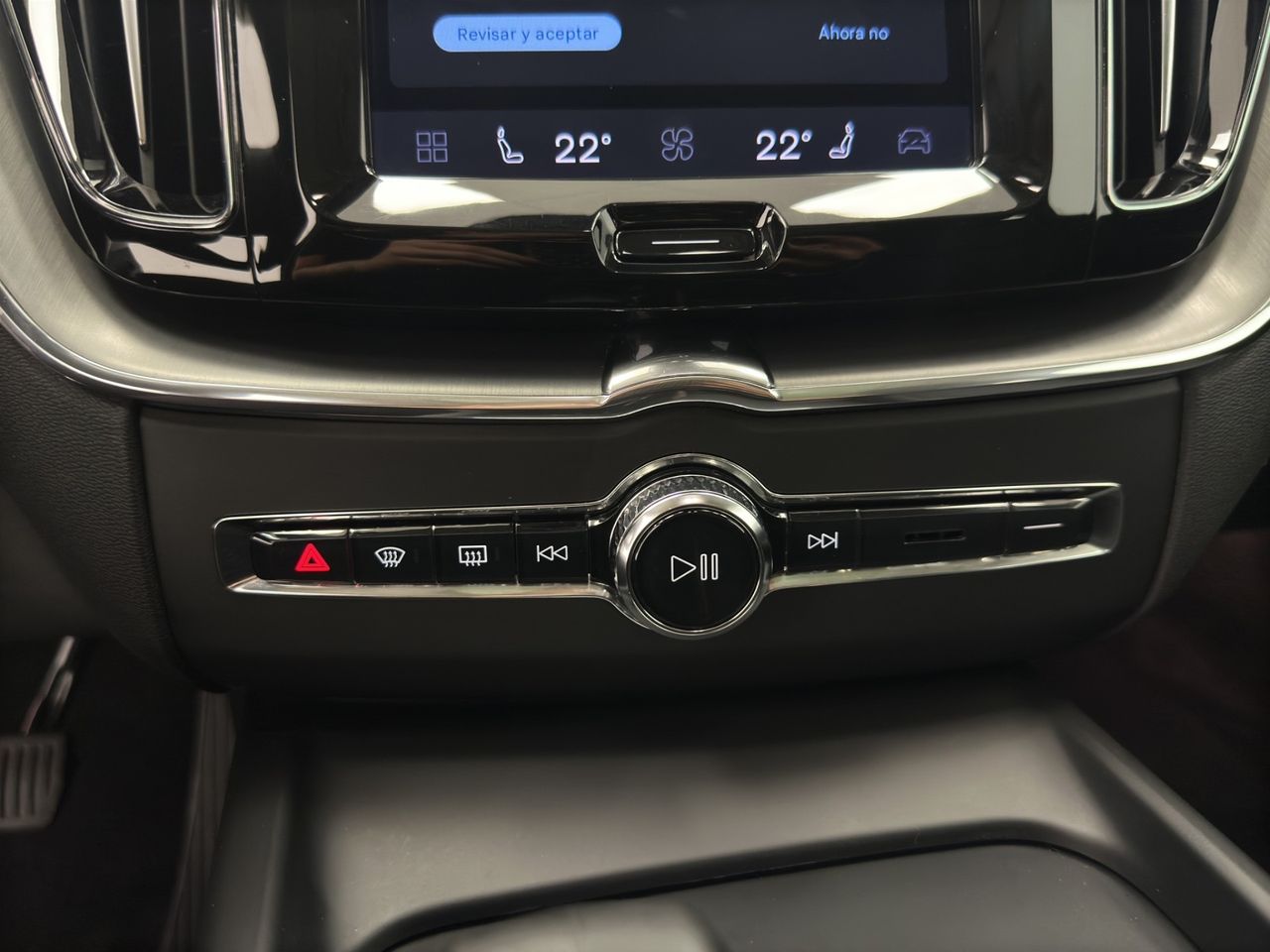 Volvo XC60 2.0 T6 AWD Recharge Core Auto - Foto 33