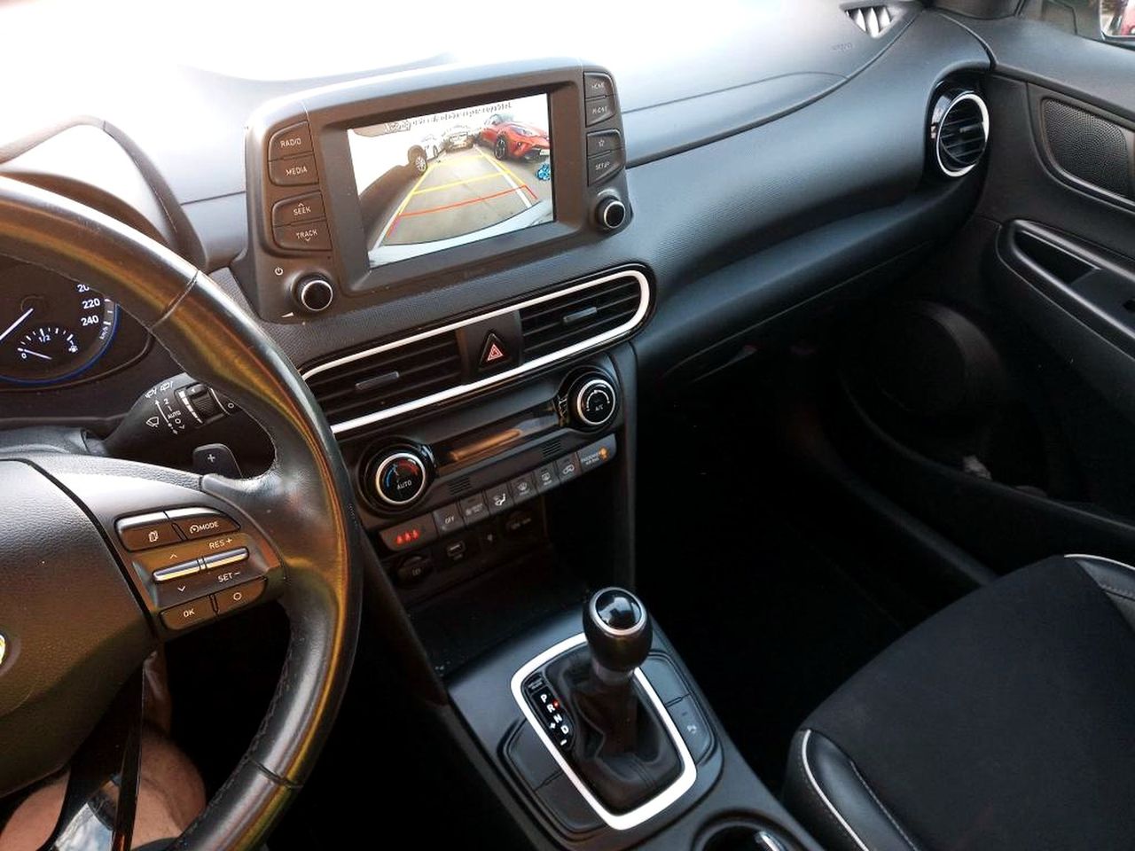 Hyundai Kona 1.6 GDI HEV SLE DCT - Foto 9