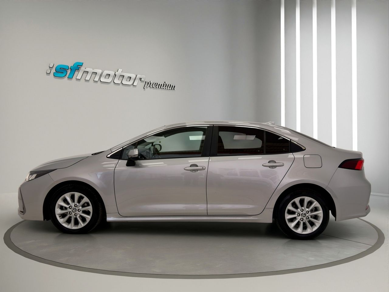 Toyota Corolla 1.8 125H BUSINESS E-CVT SEDAN - Foto 4