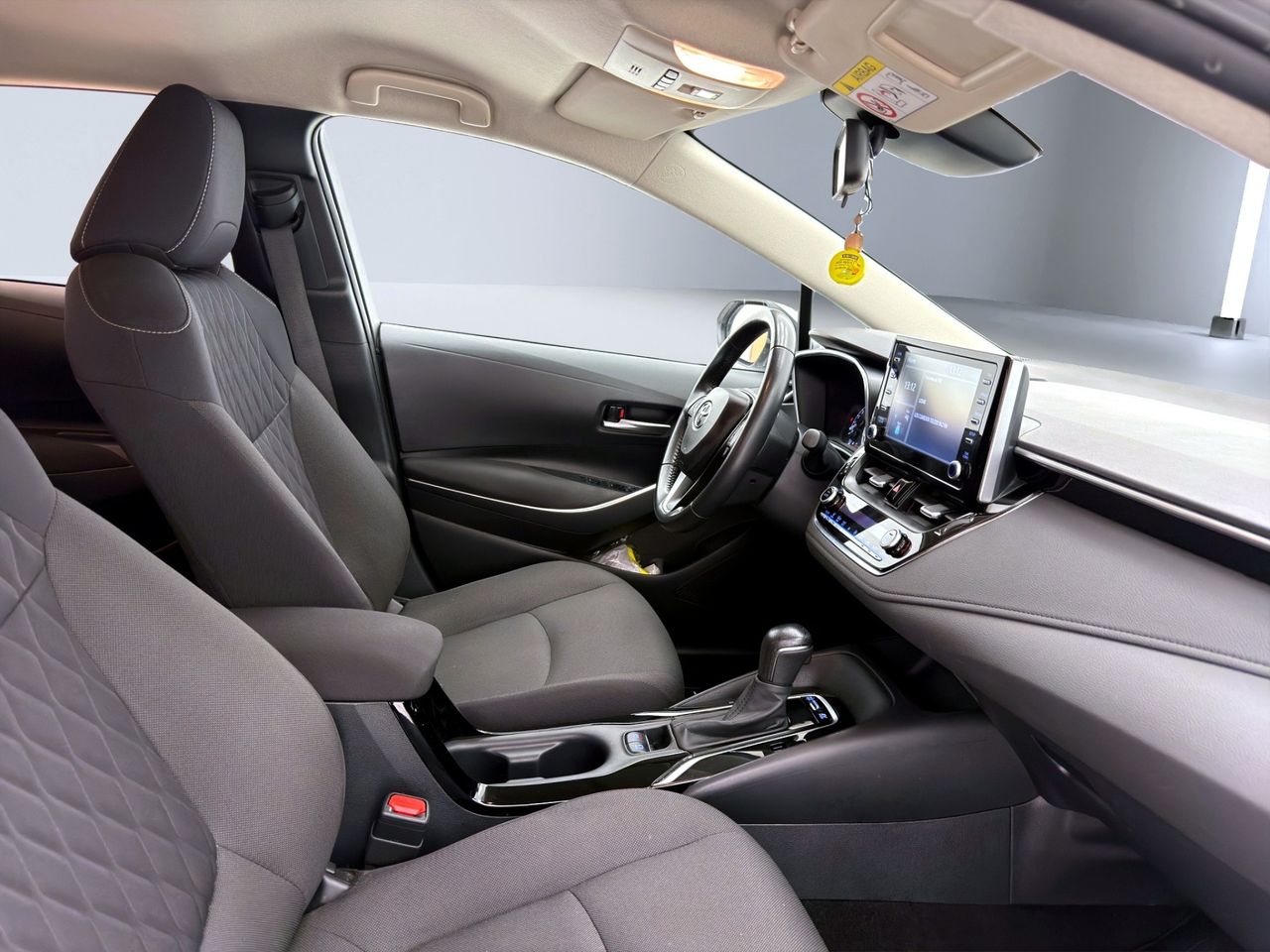 Toyota Corolla 1.8 125H BUSINESS E-CVT SEDAN - Foto 17