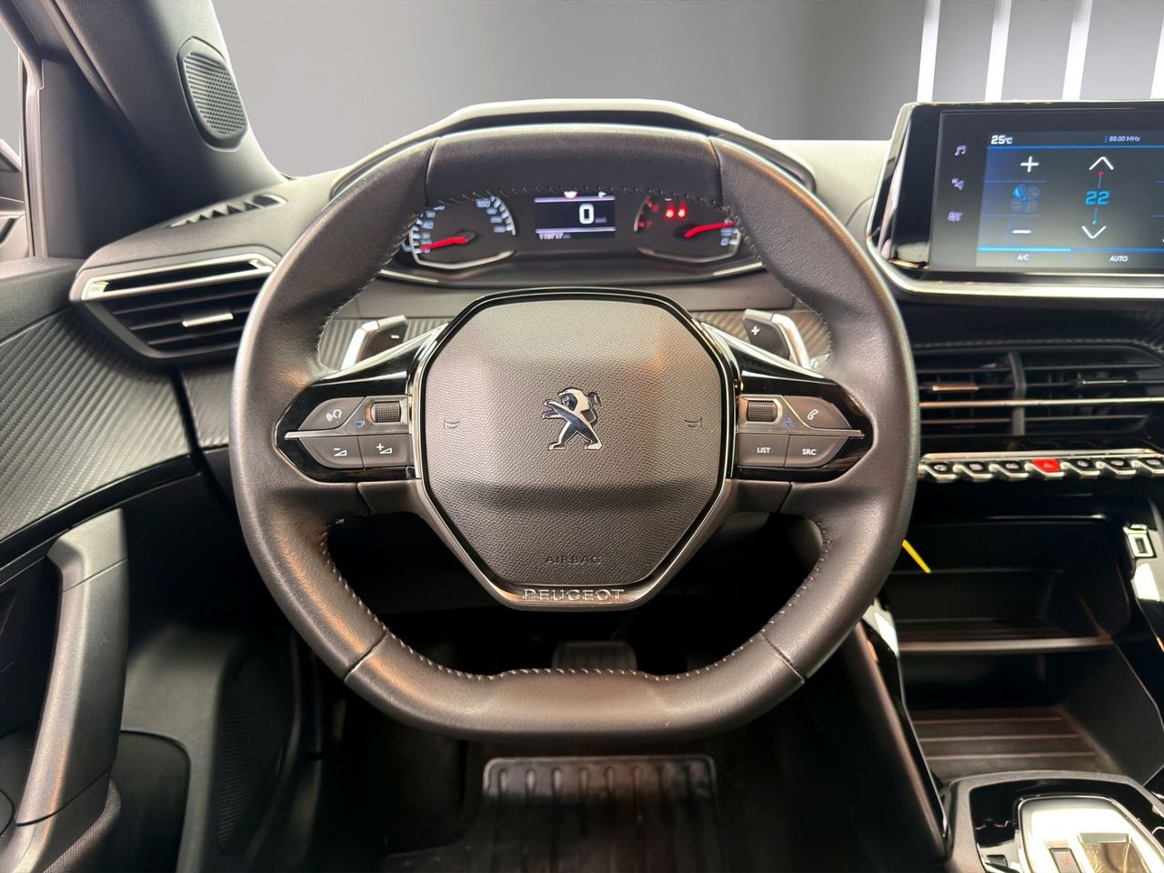 Peugeot 2008 Active Pack BlueHDI 130 S&S EAT8 - Foto 11
