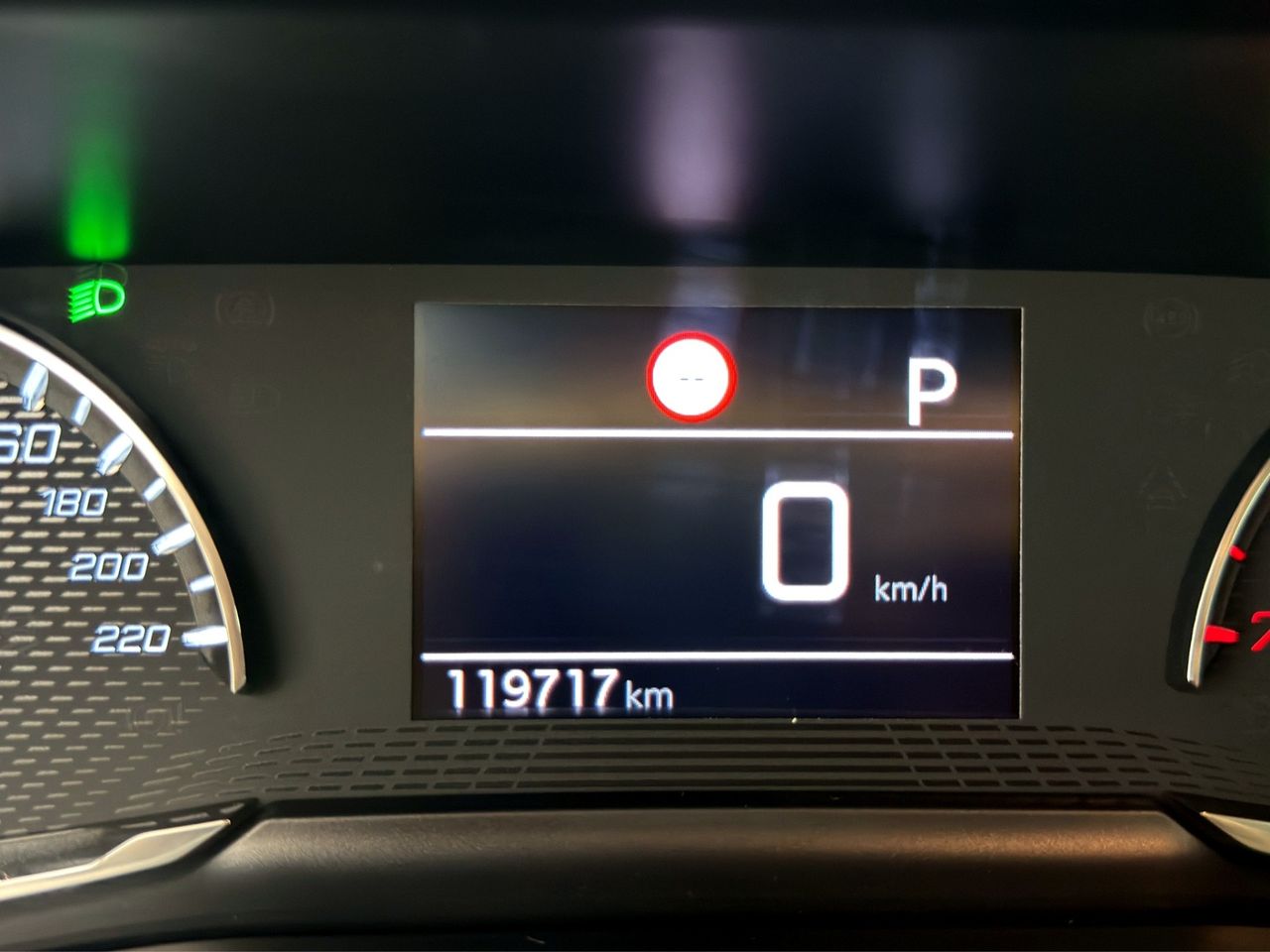 Peugeot 2008 Active Pack BlueHDI 130 S&S EAT8 - Foto 22