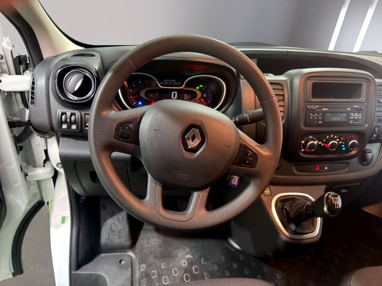 Renault Trafic FURGÓN 2.0 dCi 120 CV L1H1 6 VEL. - Foto 11