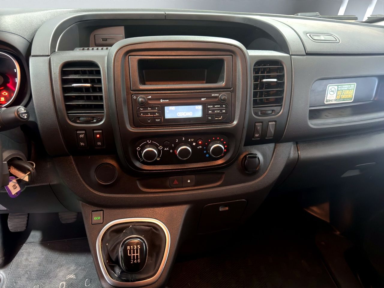 Renault Trafic FURGÓN 2.0 dCi 120 CV L1H1 6 VEL. - Foto 16
