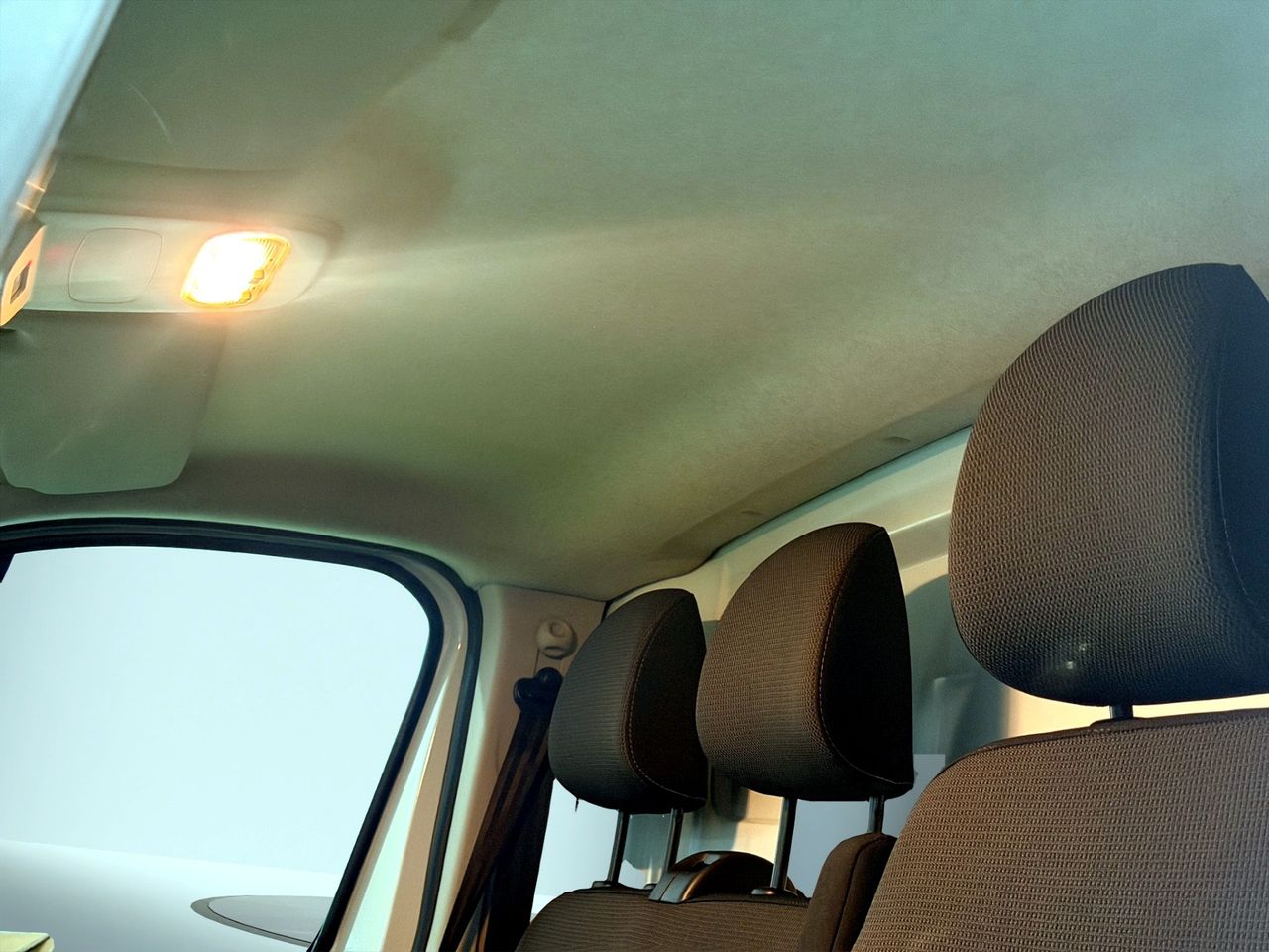 Renault Trafic FURGÓN 2.0 dCi 120 CV L1H1 6 VEL. - Foto 20