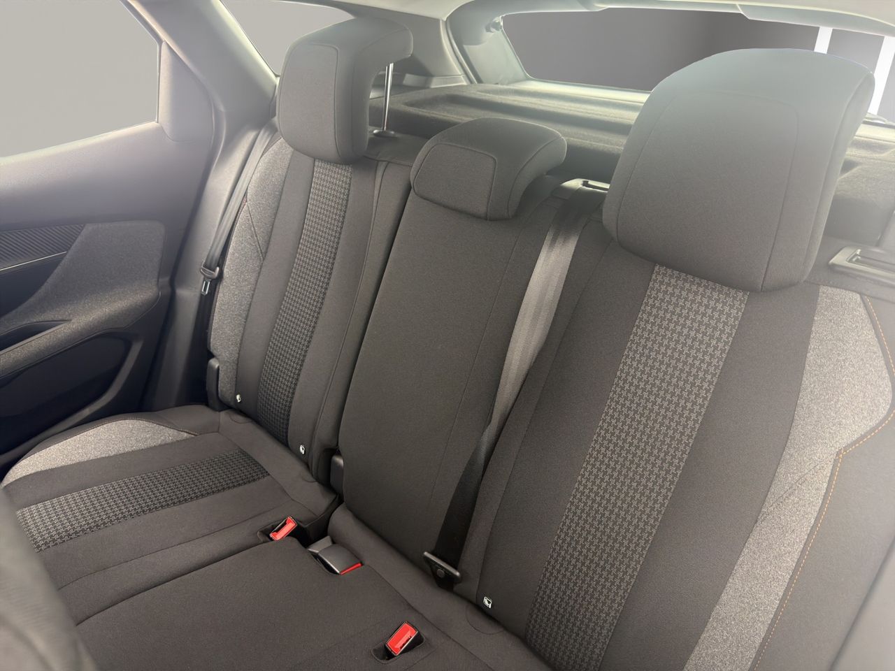Peugeot 3008 1.5 BlueHDi 130 CV S&S Active Pack EAT8 - Foto 14