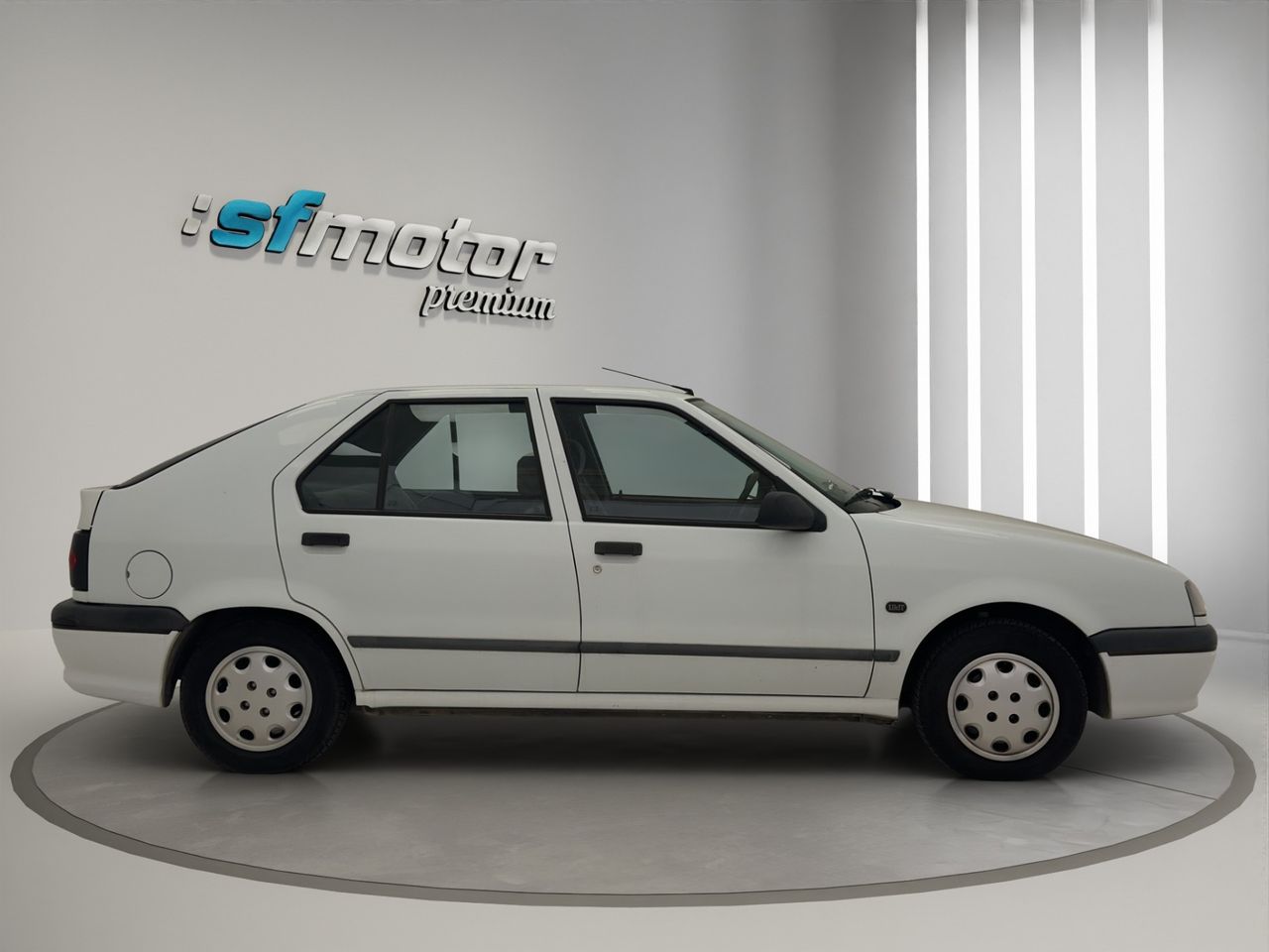 Renault 19 ADAGIO 1.9 DT 93CV - Foto 8