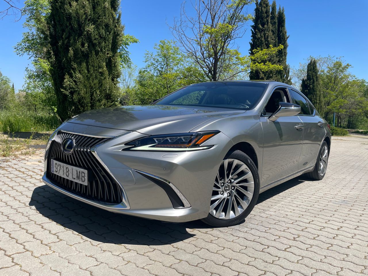 Foto lexus es 2021 /