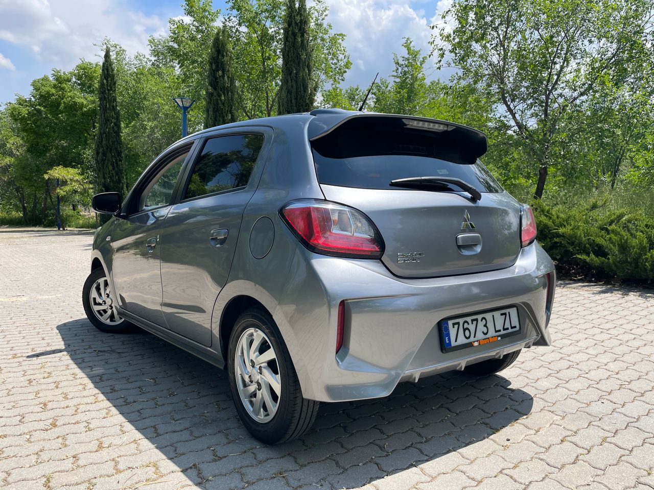 mitsubishi space star 2022 / foto grande (3)