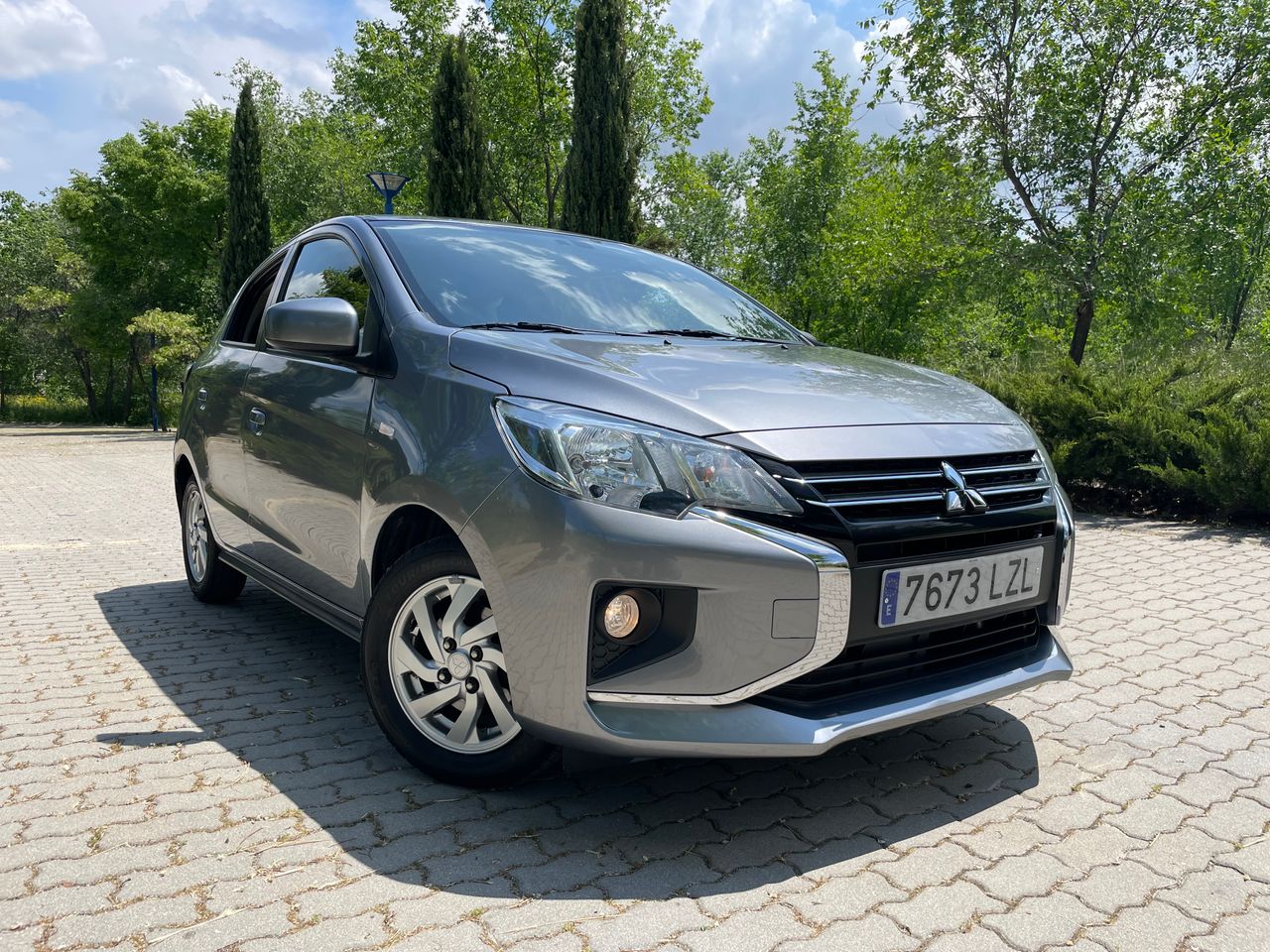 mitsubishi space star 2022 / foto grande (2)