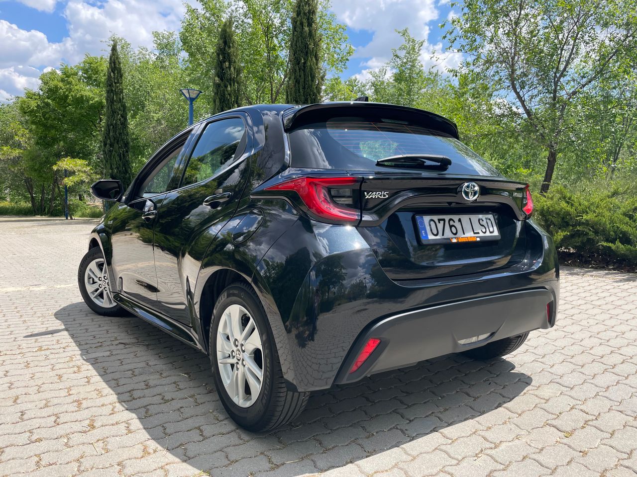 toyota yaris 2021 / foto grande (3)